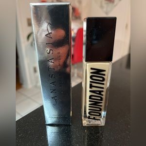 Brand-new Anastasia, Beverly Hills foundation